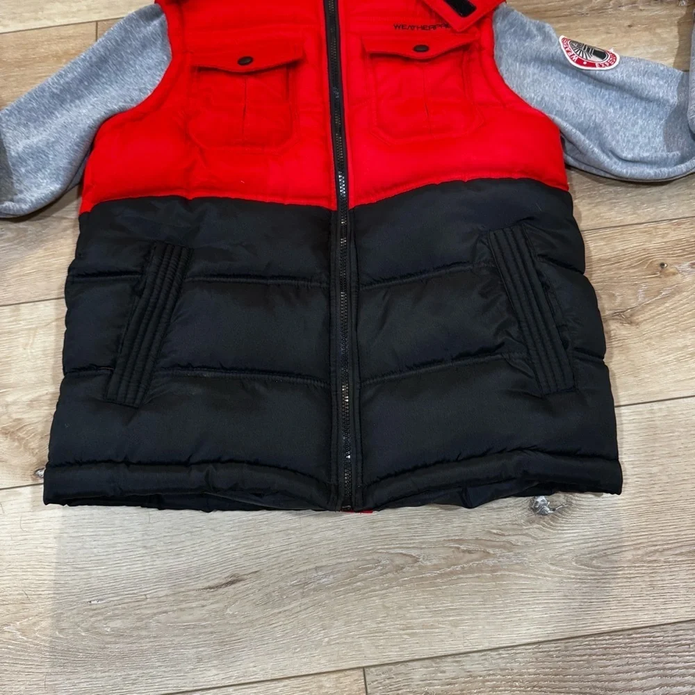 Weatherproof red black & gray puffer jacket with hood zip closure pockets, M.